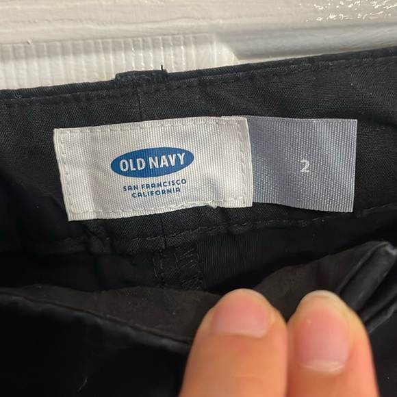 🧡 3 For $12 Bundle Sale 🧡 EUC - Old Navy Bermuda Shorts - Picture 2 of 4